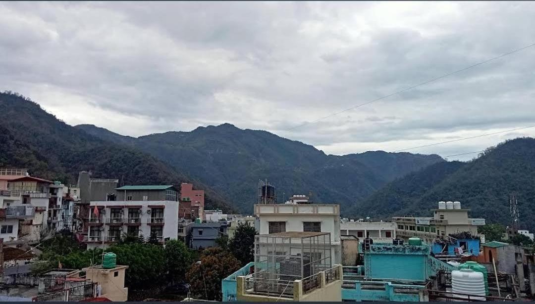 Hotel Parth Inn Rishikesh Luaran gambar