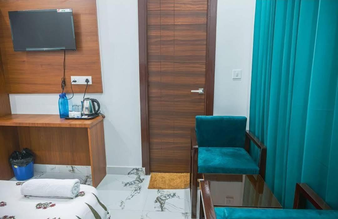 Hotel Parth Inn Rishikesh Luaran gambar